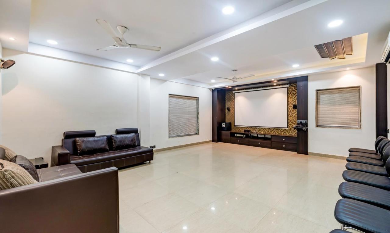 Itsy Hotels Neeranand Plaza Kolkata Bagian luar foto