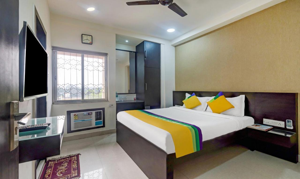 Itsy Hotels Neeranand Plaza Kolkata Bagian luar foto