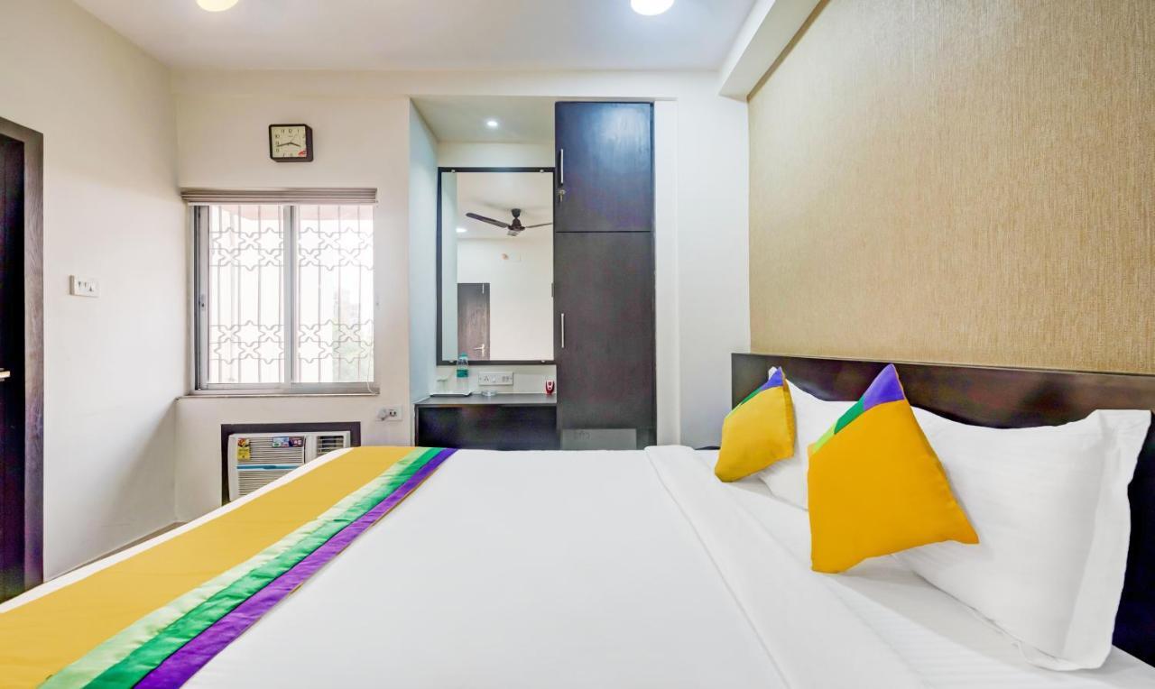 Itsy Hotels Neeranand Plaza Kolkata Bagian luar foto